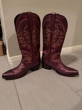 Tecovas The Annie Berry Metallic Size 10B